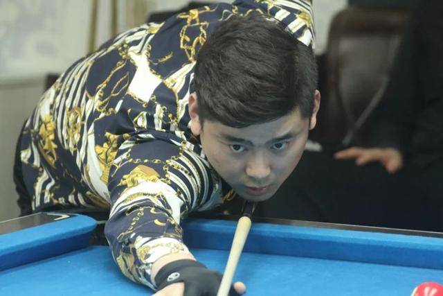 帅的带领下 帅的带领下