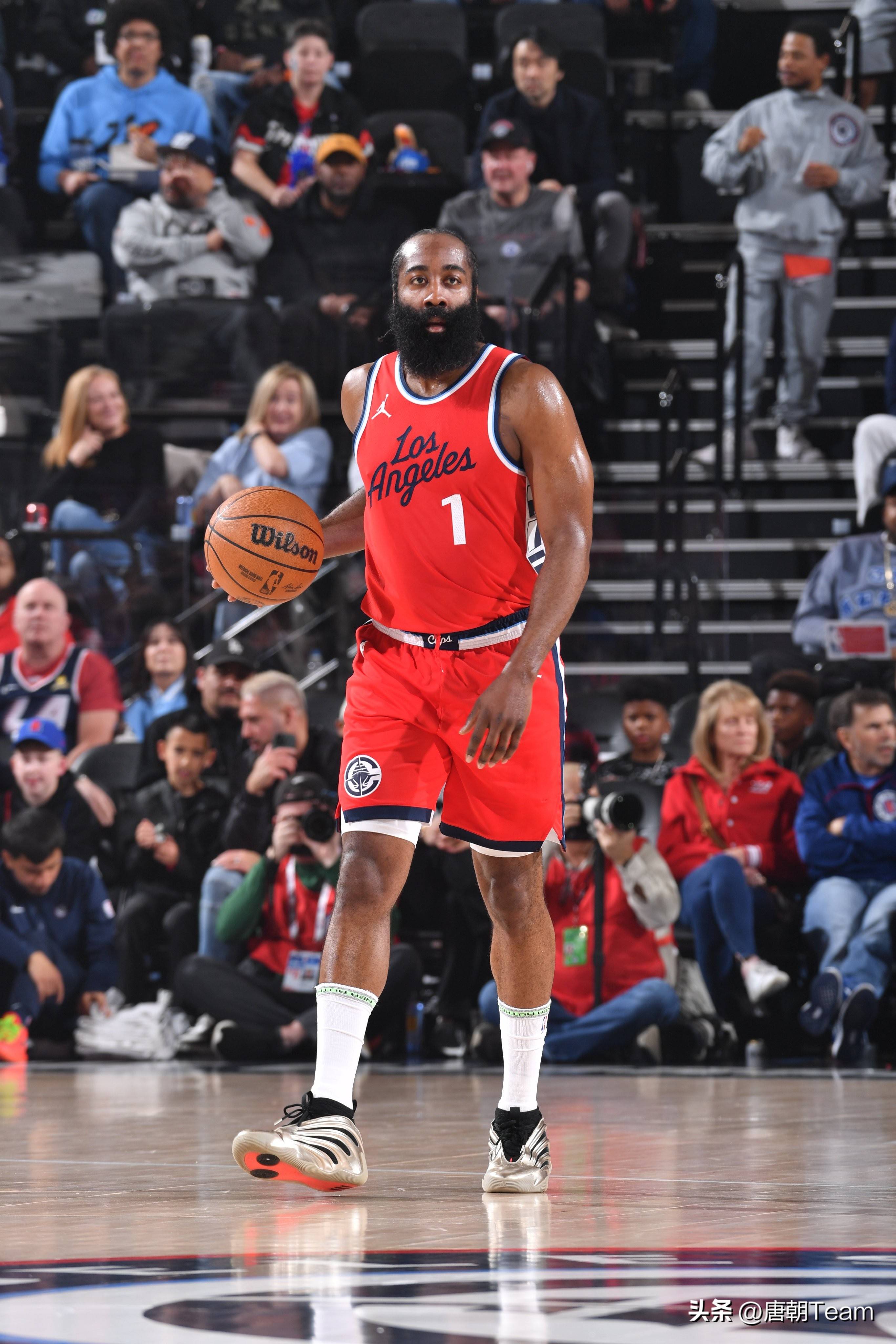 迎来了令人 迎来了令人