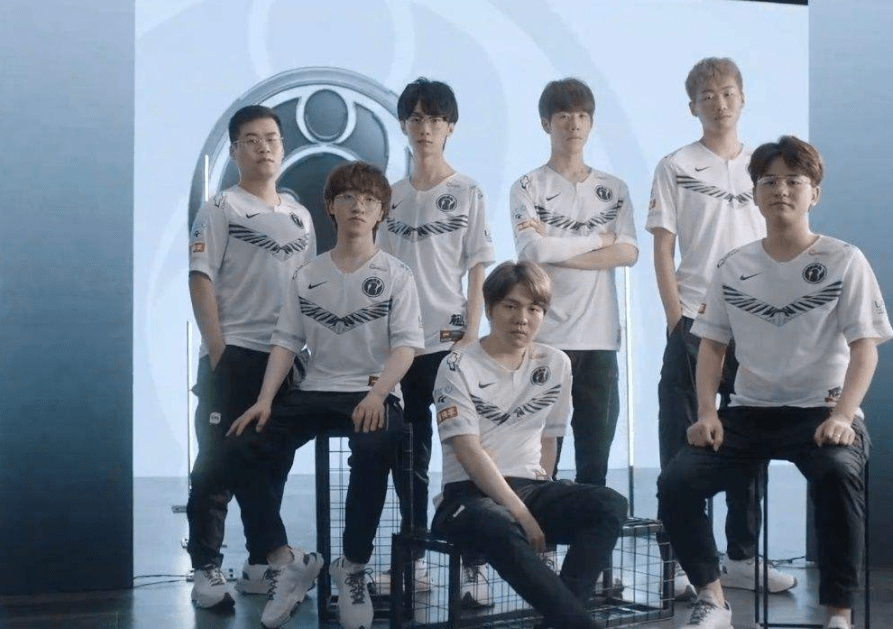 诺伊尔将迎 诺伊尔将迎