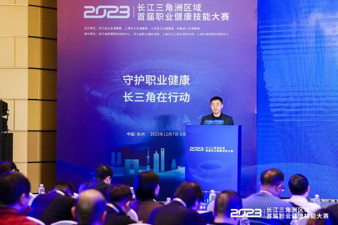 狂轰18记ace！德约科维奇7连杀诺里杀入16强，能会师阿卡吗？