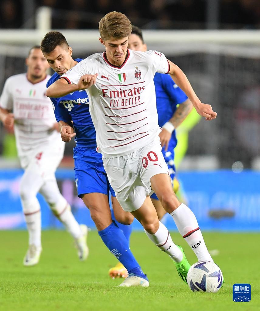 球迷们关注 球迷们关注