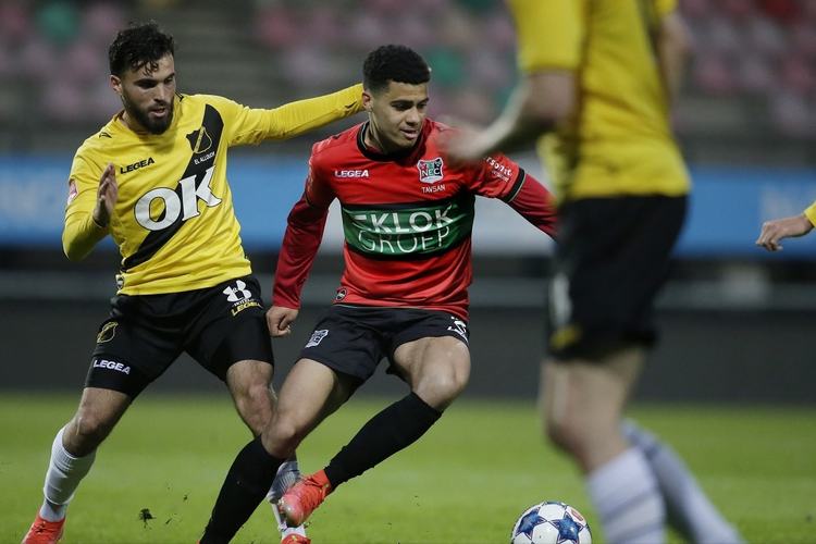 界展示了他 界展示了他